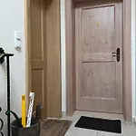 Lux Mit Sauna Apartman *